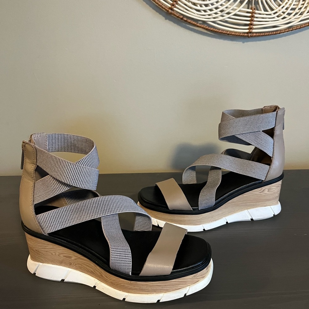 Beige Strappy Platform Sandals with Elastic Ankles - Picture 4 of 11